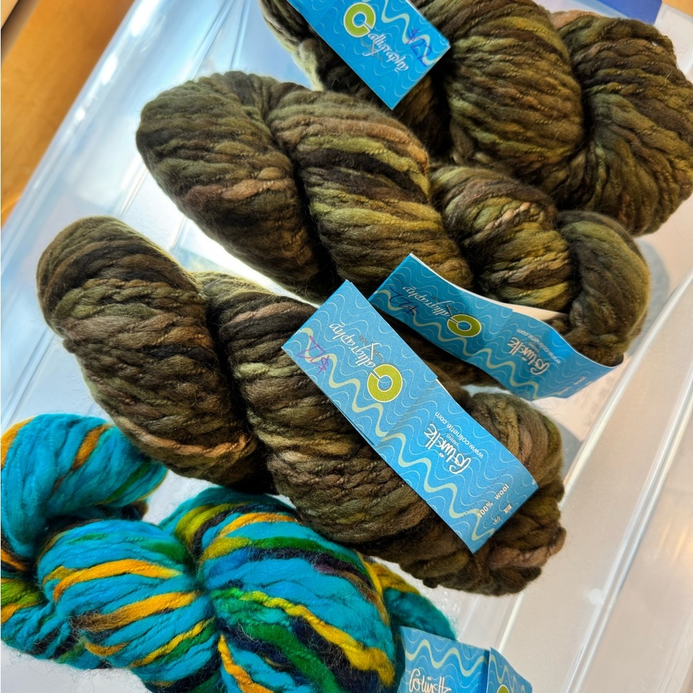 Lot of 4 skeins bulky yarn